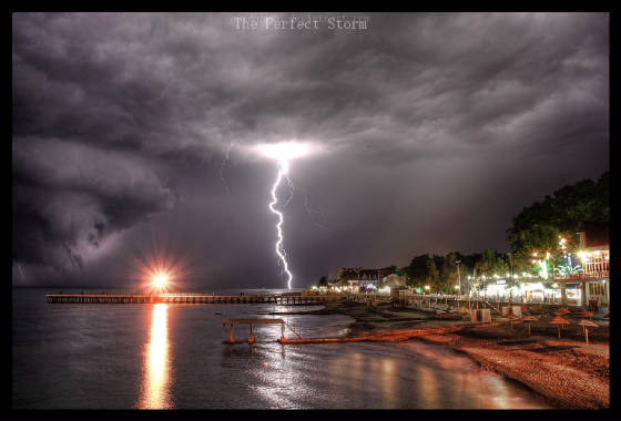 Perfectstorm1.jpg