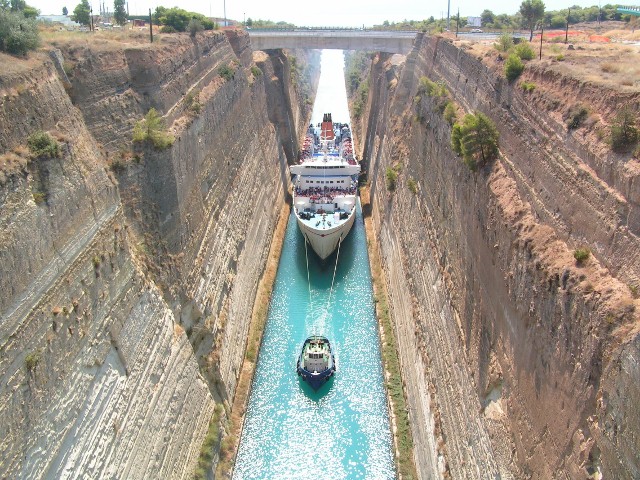 canalgreece3.jpg